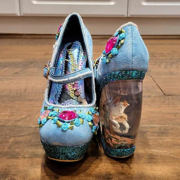 NWT Host Pick🥳 Irregular Choice Carousel 🎠 Carol Sell Glitter Snow Globe Heels - Picture 8 of 16